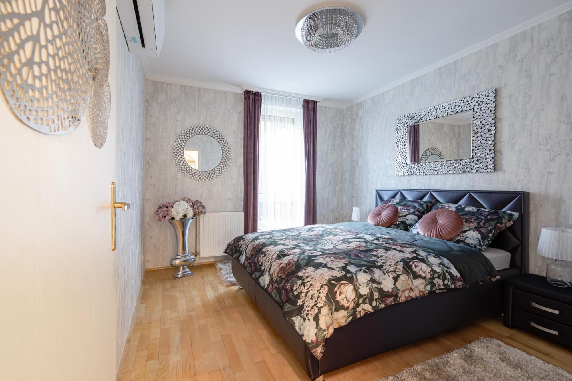 Beautiful Three Bedrooms Apartment With Free Parking Close To The Danube Coast Budapest Exteriör bild